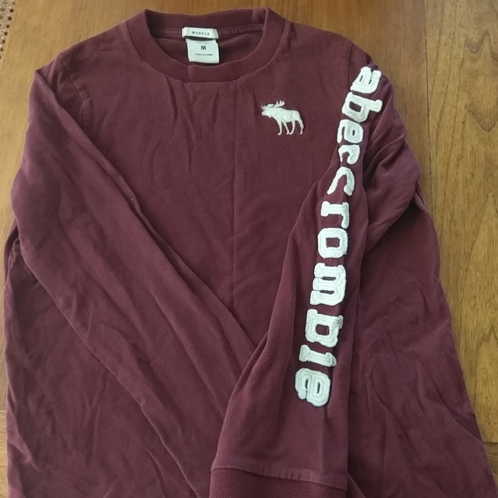 Abercrombie maroon L/S top